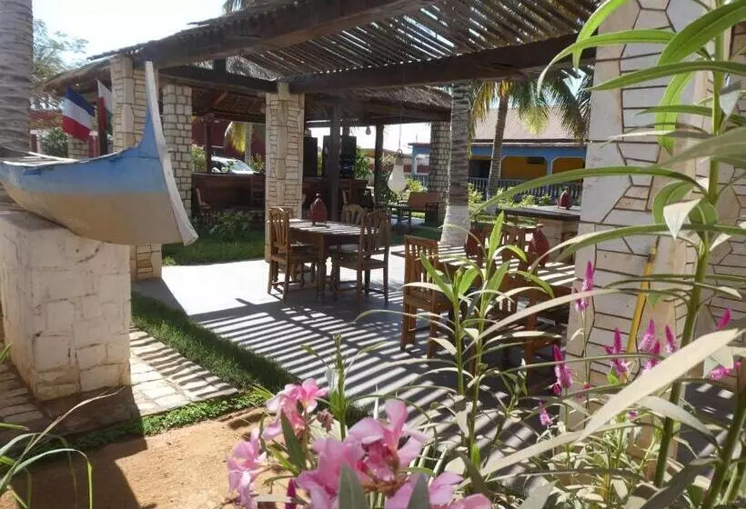 تختخواب و صبحانه Bohobé Naboty