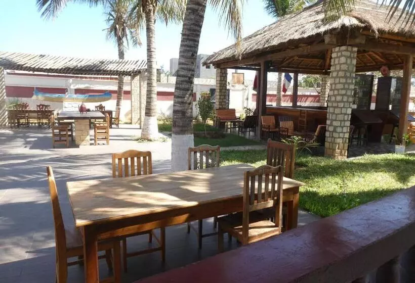 تختخواب و صبحانه Bohobé Naboty