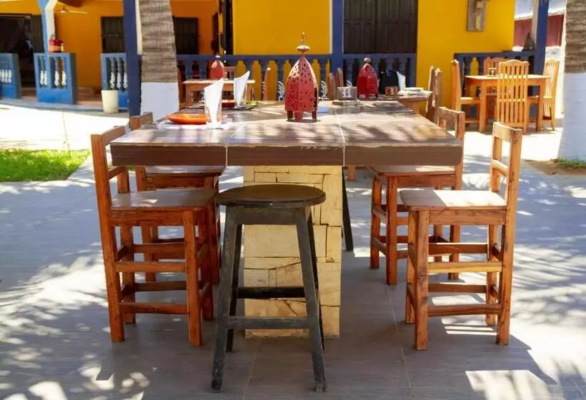 تختخواب و صبحانه Bohobé Naboty