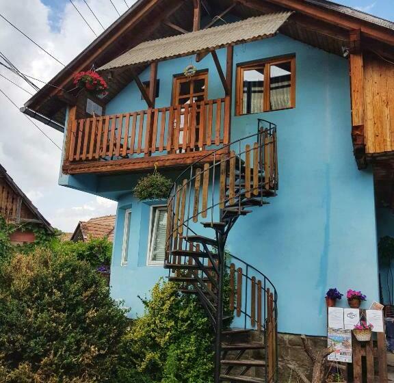 تختخواب و صبحانه Eszter Panzió