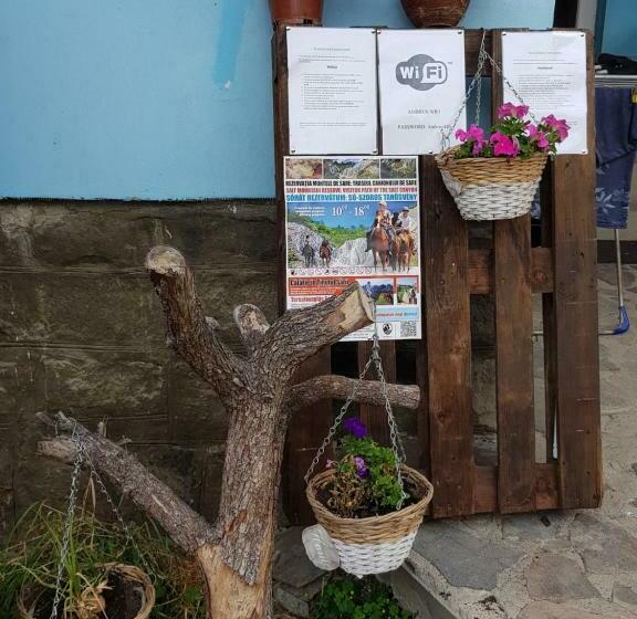 تختخواب و صبحانه Eszter Panzió