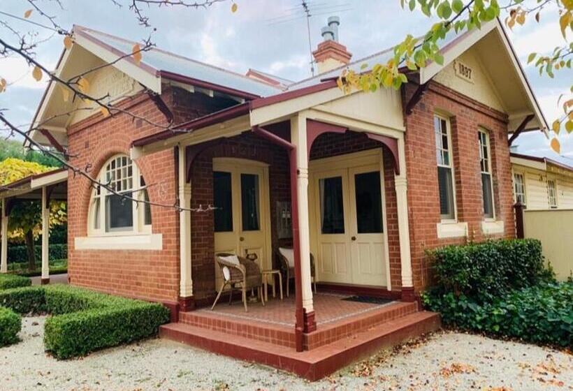 Bed and Breakfast Howlong Old Post Office Luxury Suite