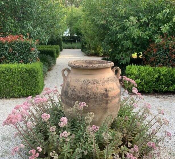 Bed and Breakfast Howlong Old Post Office Luxury Suite