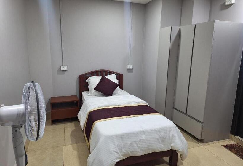 בית מלון כפרי Chhungte International