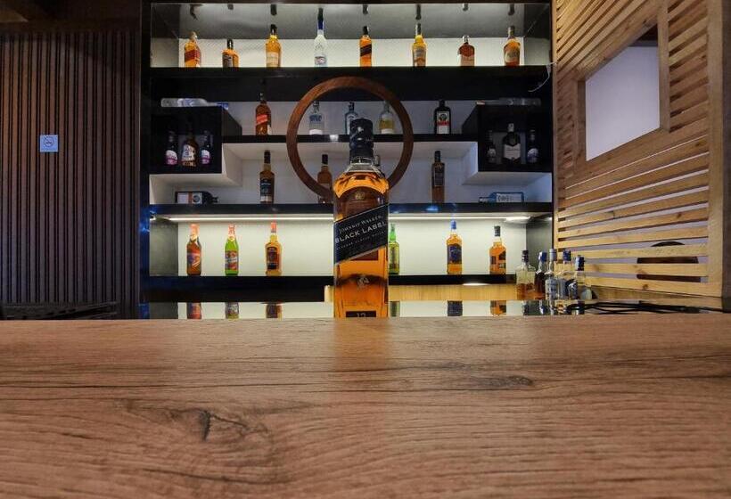 בית מלון כפרי Satyadev Grand