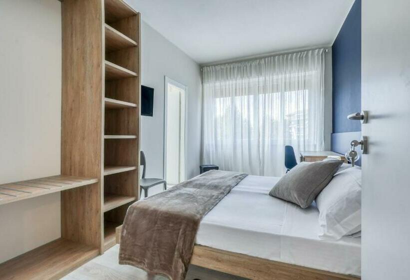 پانسیون Asso Residence Centro