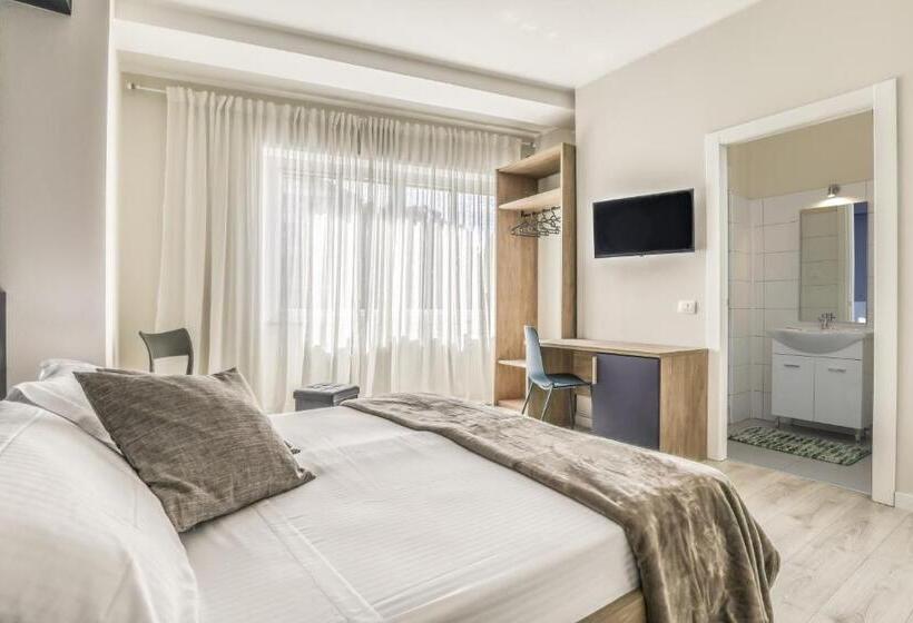 پانسیون Asso Residence Centro