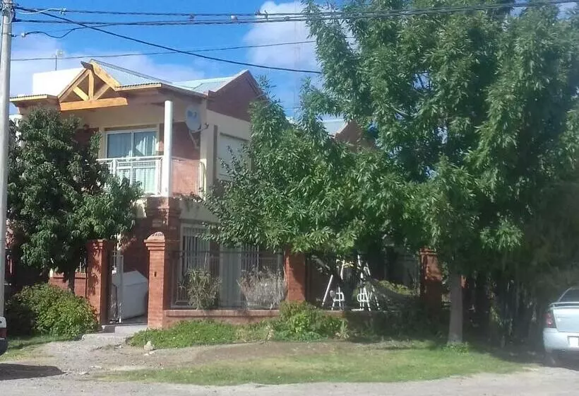 Majatalo Casa De Franchesca Hostel