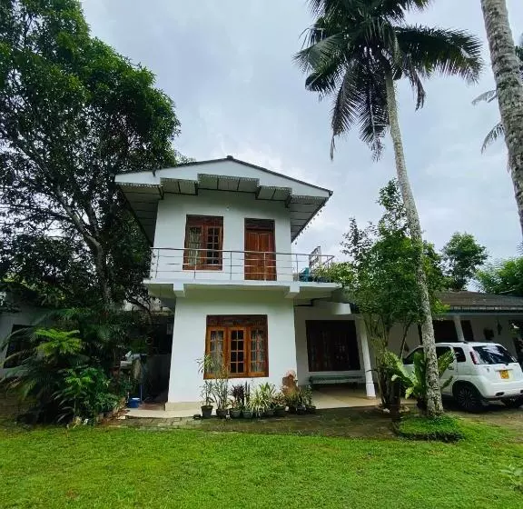 Majatalo Summer Ridge   Homestay