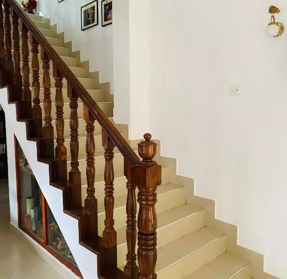 Majatalo Summer Ridge   Homestay