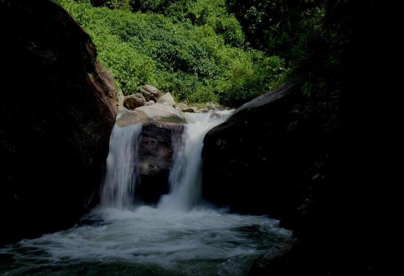 Hotel Tathagata Farm