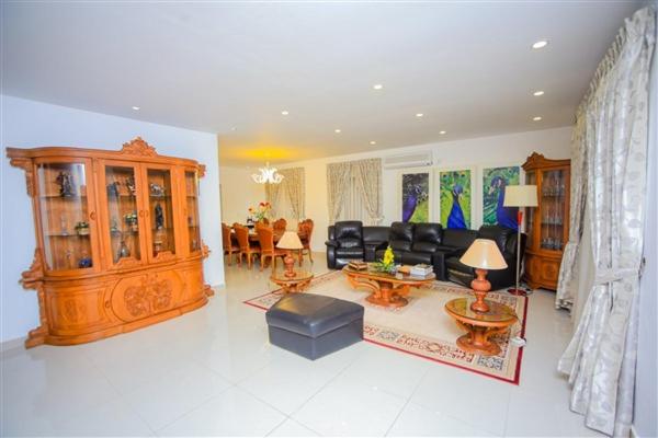 리조트 Laya Leisure