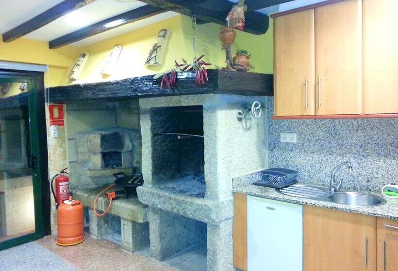 Elegant House In Cuntis With Pool