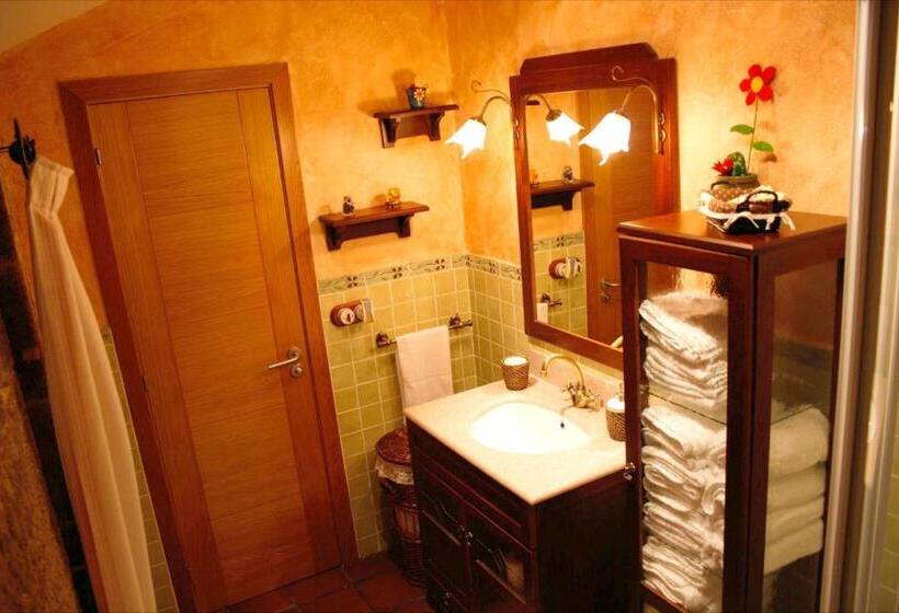 Elegant House In Cuntis With Pool