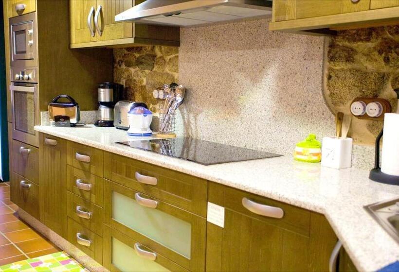 Elegant House In Cuntis With Pool