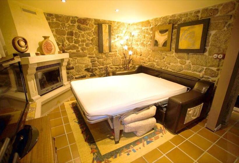 Elegant House In Cuntis With Pool