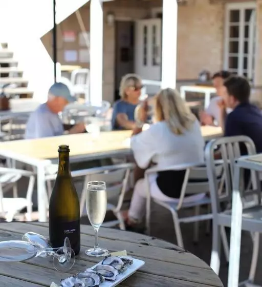 هتل Caledonian Inn