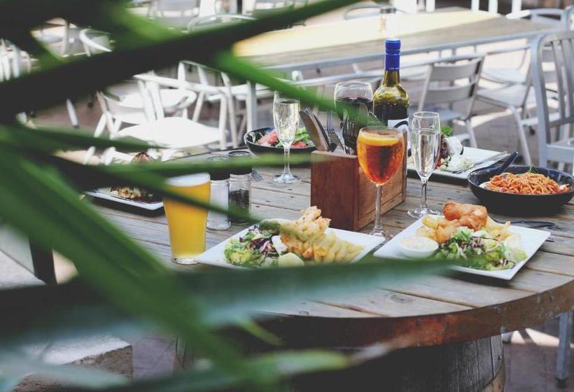 Hotel Caledonian Inn