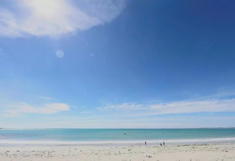 هتل Caledonian Inn