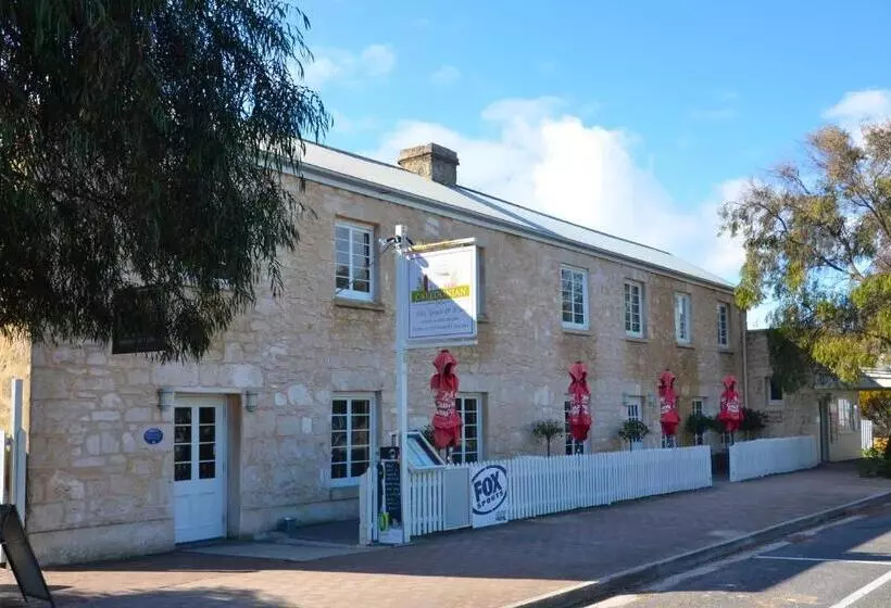 هتل Caledonian Inn