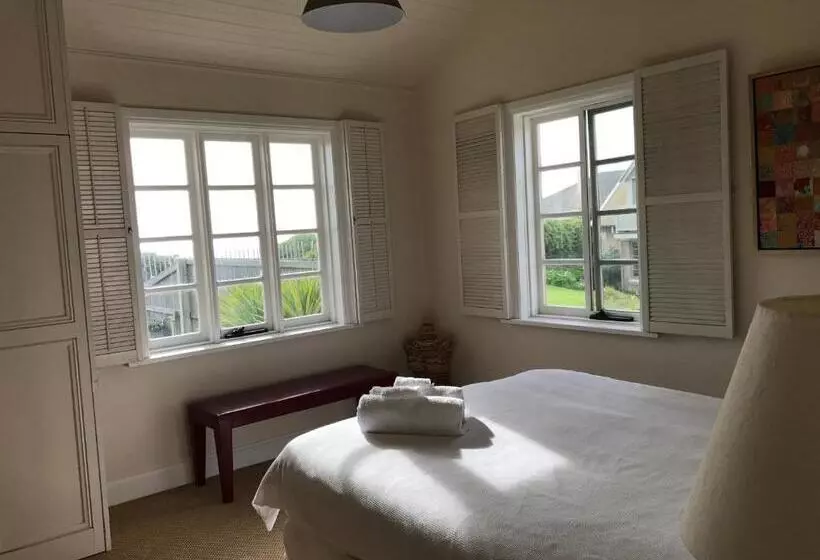 هتل Caledonian Inn