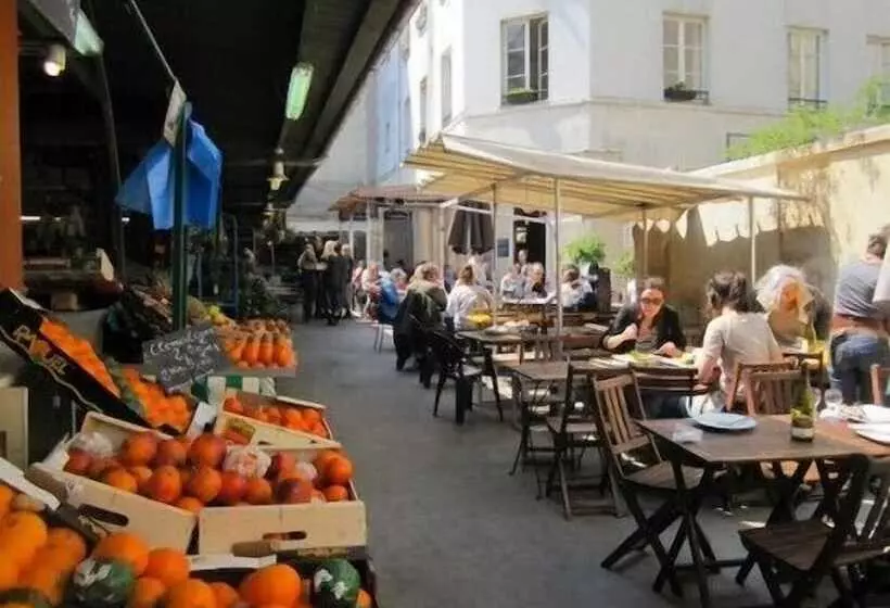 Hôtel Du Petit Moulin, Haute Couture Hotel By Lacroix