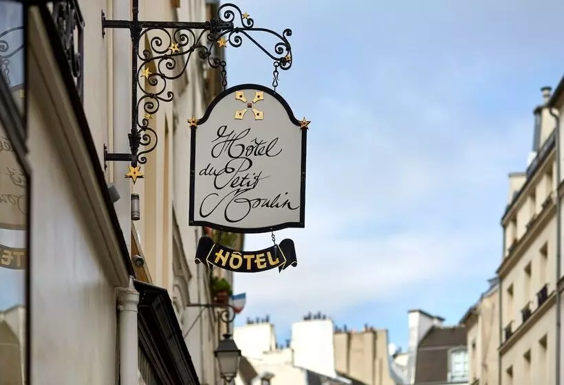 Hôtel Du Petit Moulin, Haute Couture Hotel By Lacroix