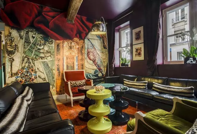 Hôtel Du Petit Moulin, Haute Couture Hotel By Lacroix