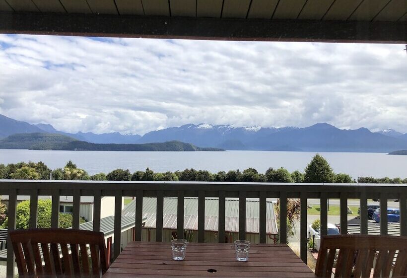 فندق Manapouri Lakeview Motor Inn