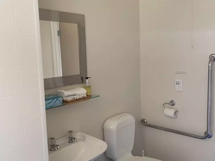 호텔 Manapouri Lakeview Motor Inn