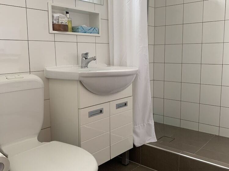 فندق Manapouri Lakeview Motor Inn