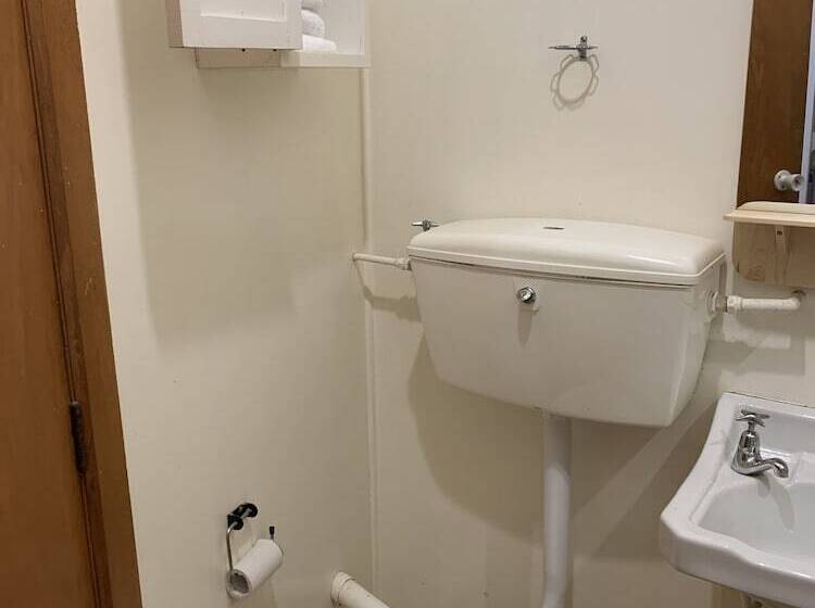 فندق Manapouri Lakeview Motor Inn