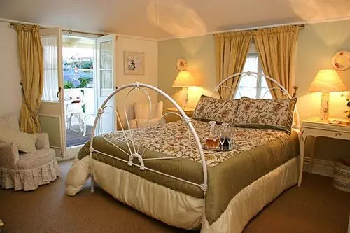 هتل Peace And Plenty Inn