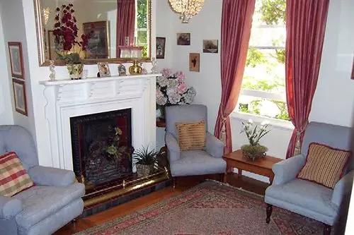 هتل Peace And Plenty Inn