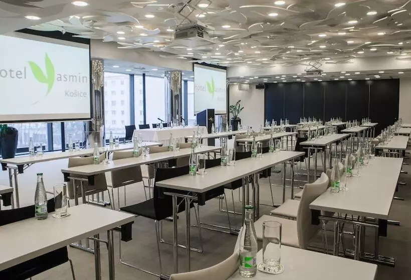 هتل Yasmin Košice