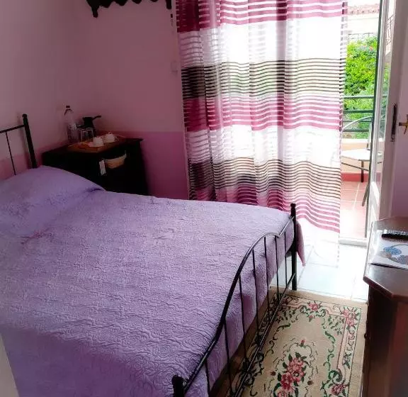 ペンション Atheaton Traditional Guesthouse