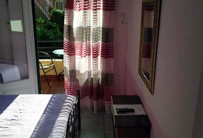 ペンション Atheaton Traditional Guesthouse