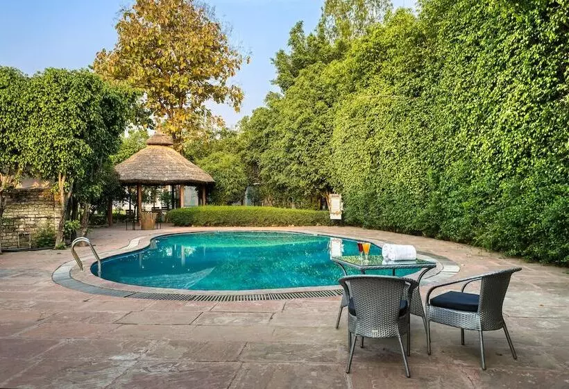 ホテル Corbett Machaan Resort