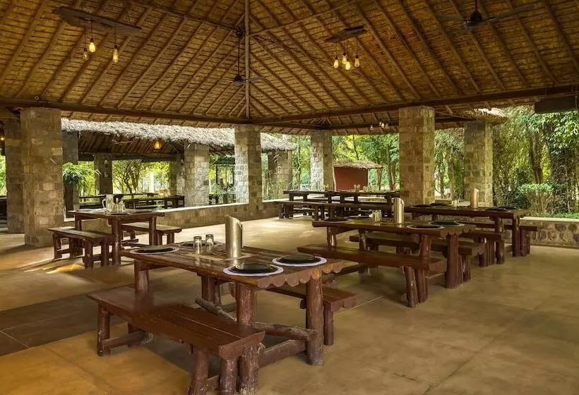 ホテル Corbett Machaan Resort