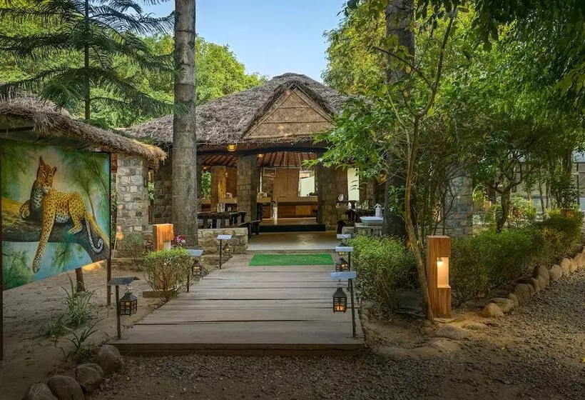 ホテル Corbett Machaan Resort