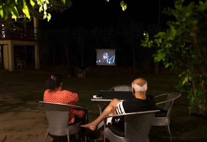 ホテル Corbett Machaan Resort