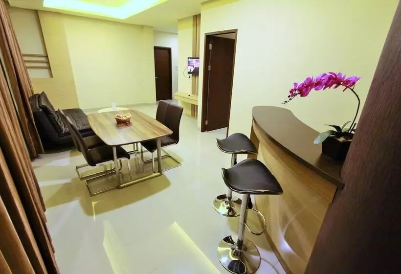 Hotelli Grand Parama