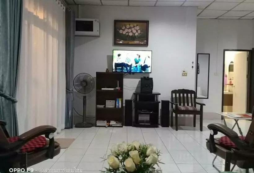 Majatalo Lamphun Garden Home