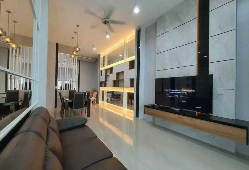 پانسیون The Guesthouse At Phatthalung