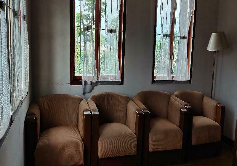 Pensionat Villa Orange Lembang Pengkolan