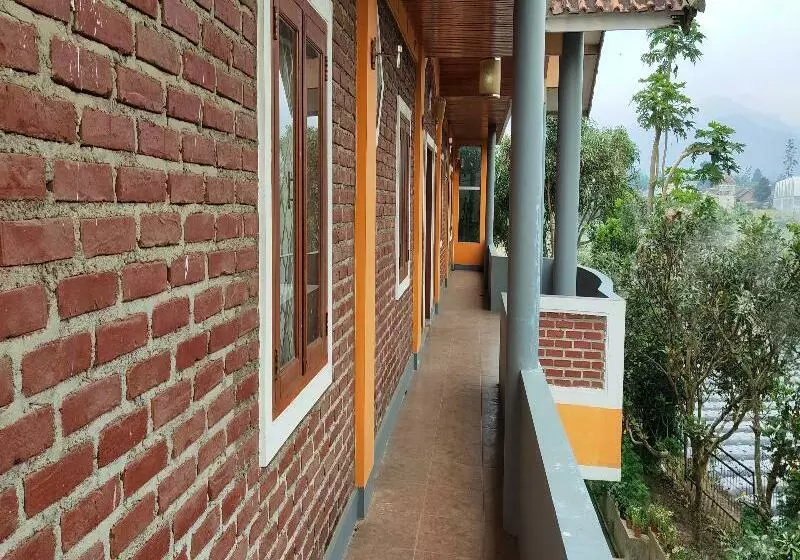 Majatalo Villa Orange Lembang Pengkolan