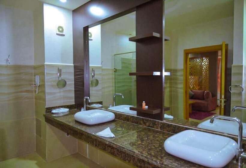 هتل Hôtel Saharatel