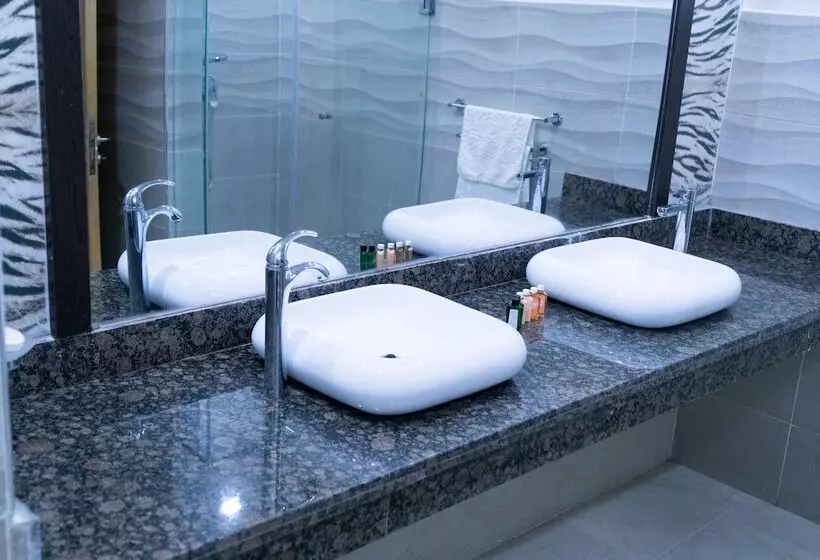 هتل Hôtel Saharatel
