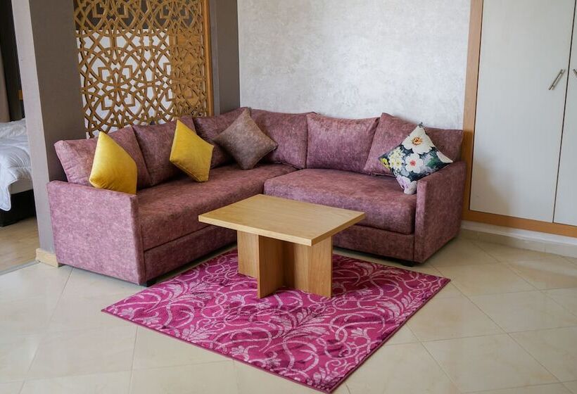 هتل Hôtel Saharatel