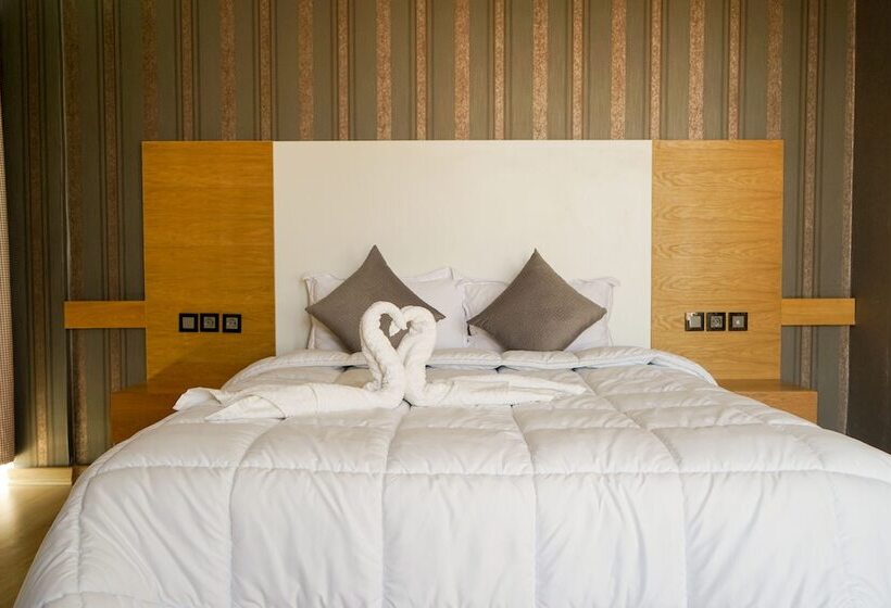 هتل Hôtel Saharatel